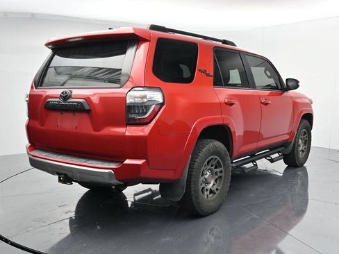 Used 2020 Toyota 4Runner TRD Off-Road Premium w/ Moonroof Package AWD/4WD image 7