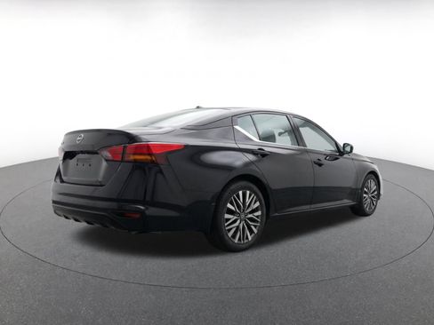 Used 2026 Nissan Altima 2.5 SV FWD image 9