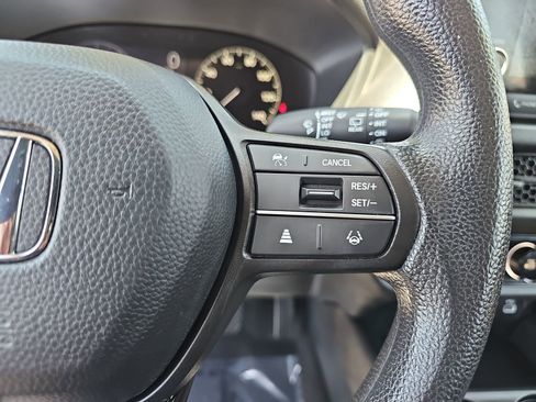 Used 2023 Honda HR-V LX image 18