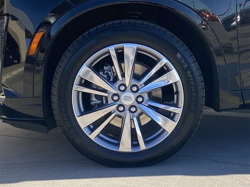 Certified 2025 Cadillac XT6 Premium Luxury image 10