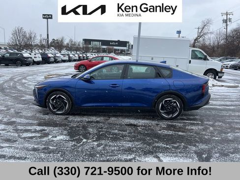 Used 2025 Kia K4 EX image 16