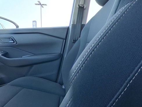 Used 2024 Nissan Rogue S FWD image 24