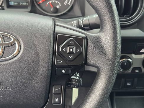 Used 2023 Toyota Tacoma SR AWD/4WD image 37