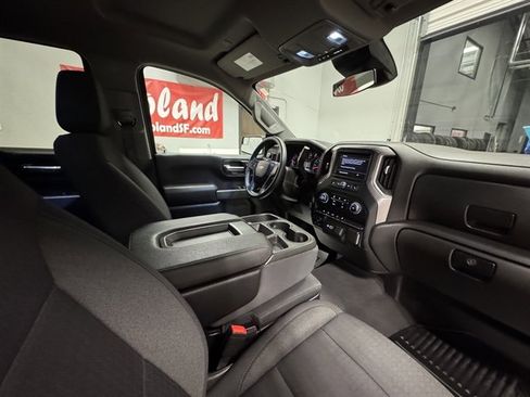 Used 2023 Chevrolet Silverado 1500 Custom image 12