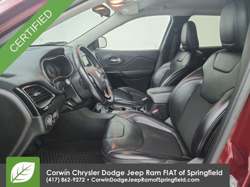 Used 2019 Jeep Cherokee Latitude Plus image 11