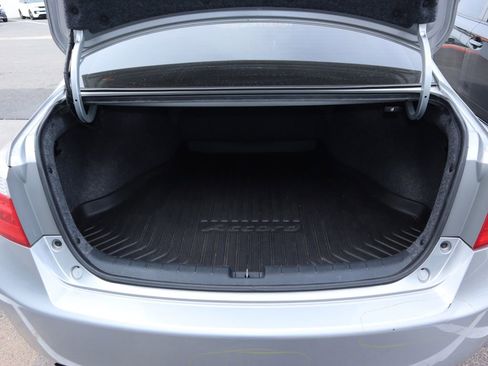 Used 2015 Honda Accord EX-L image 11