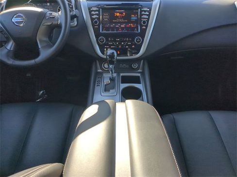 Used 2022 Nissan Murano SL w/ SL Moonroof Package image 18