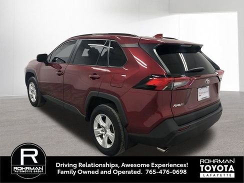 Used 2021 Toyota RAV4 XLE image 4