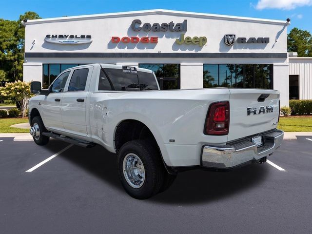 New 2026 RAM 3500 Tradesman AWD/4WD image 6