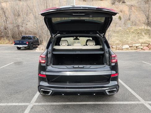 Used 2021 BMW X5 xDrive40i w/ M Sport Package image 27