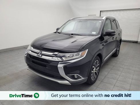 Used 2017 Mitsubishi Outlander GT AWD/4WD image 1