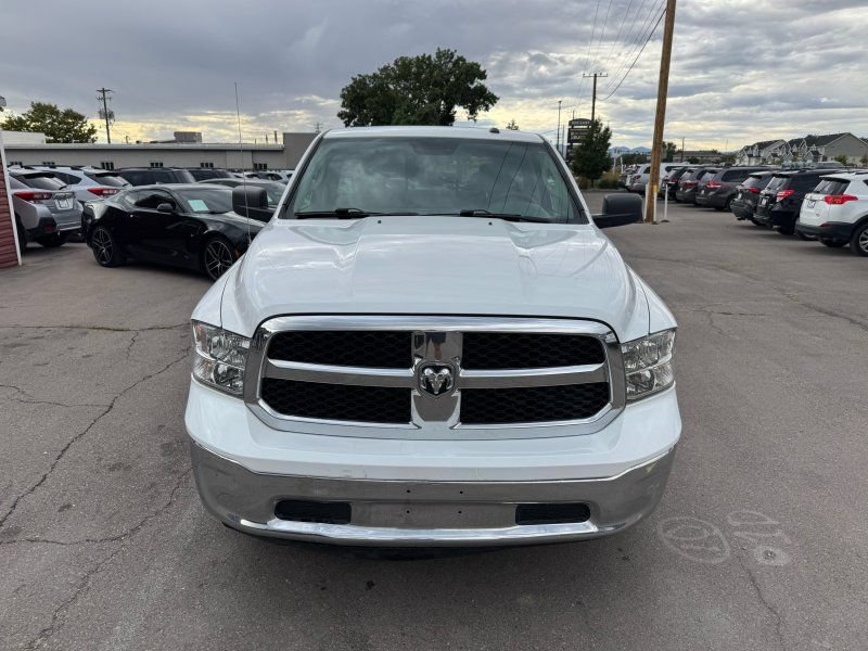 Used 2019 RAM 1500 Classic SLT AWD/4WD image 3