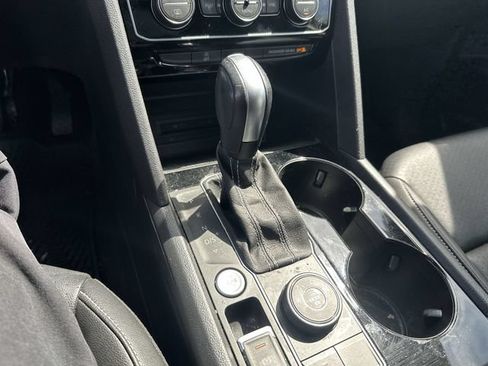 Used 2023 Volkswagen Atlas SE w/ Panoramic Sunroof Package AWD/4WD image 25