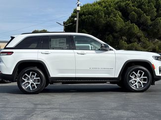 New 2025 Jeep Grand Cherokee Limited w/ Luxury Tech Group II video 3