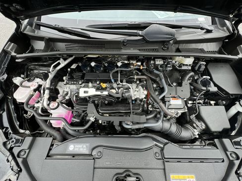 Used 2025 Toyota Prius XLE AWD/4WD image 26