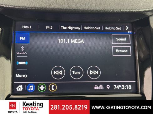 Used 2022 Chevrolet Trax LS w/ Tint and Cruise Package image 23