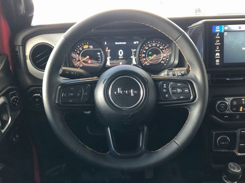 Used 2024 Jeep Wrangler Sport S image 17