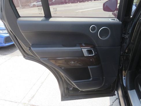 Used 2017 Land Rover Range Rover AWD/4WD image 32
