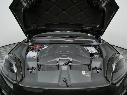 New 2026 Porsche Cayenne AWD image 35