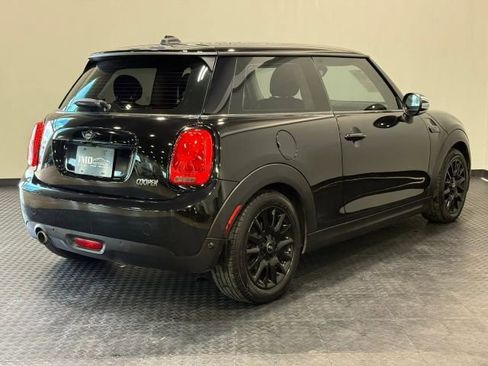Used 2018 MINI Cooper 2-Door Hardtop FWD image 6