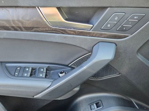 Used 2019 Audi Q5 2.0T Premium Plus w/ Premium Plus Package image 30