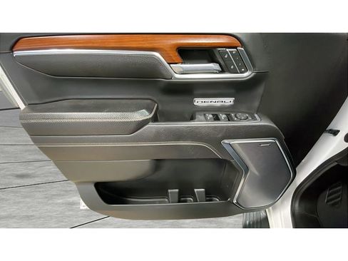 Used 2022 GMC Sierra 1500 Denali w/ Technology Package image 8