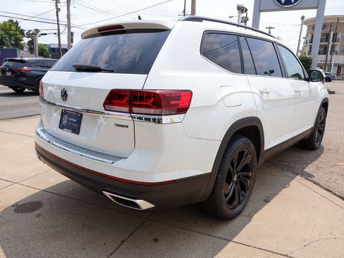 Used 2023 Volkswagen Atlas SE w/ Panoramic Sunroof Package AWD/4WD image 5