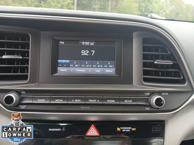 Used 2020 Hyundai Elantra SE FWD image 22
