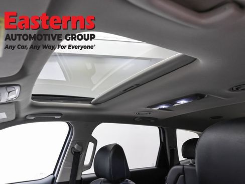 Used 2025 Kia Telluride S FWD image 39