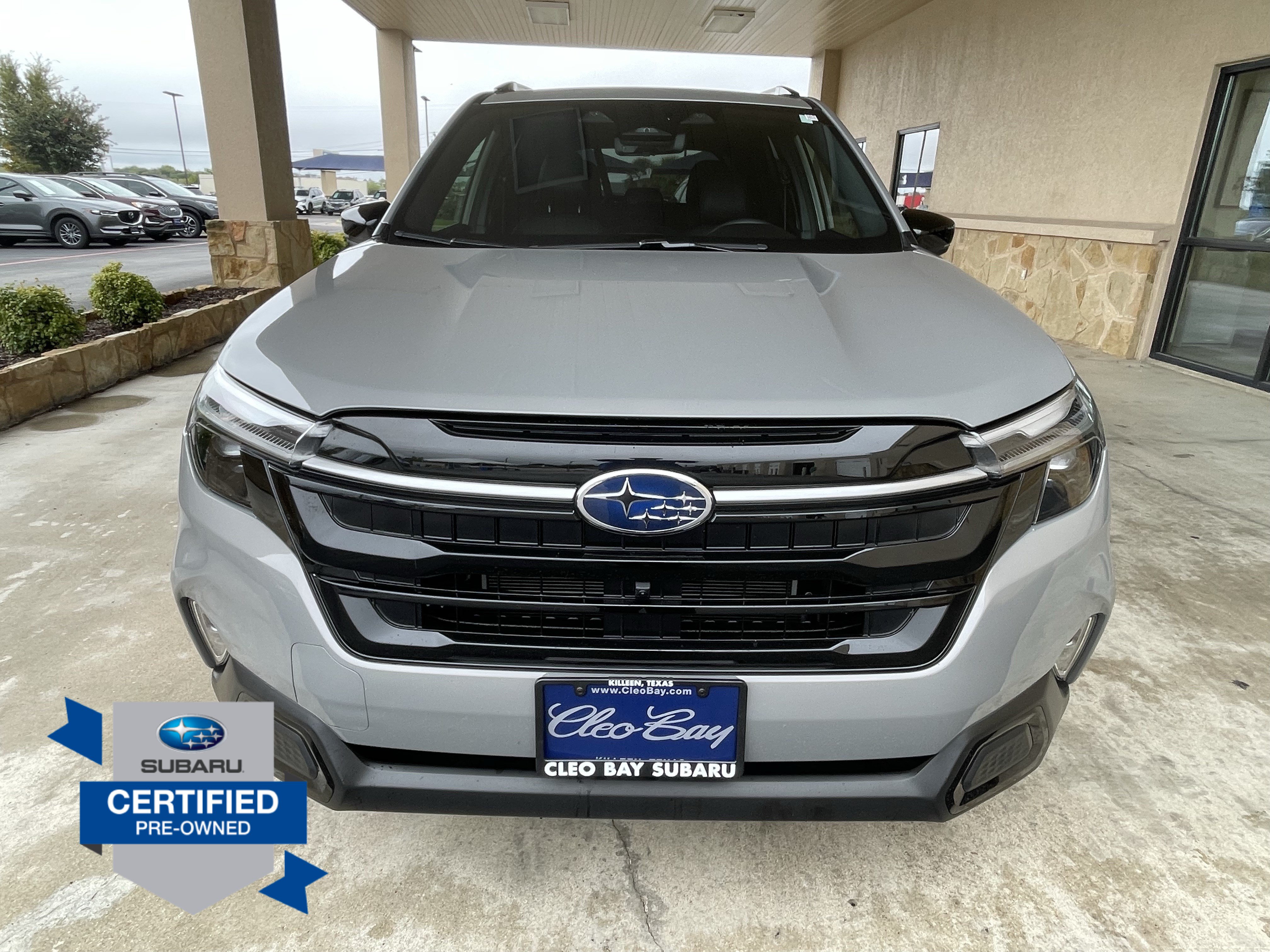 Used 2025 Subaru Forester Touring AWD/4WD image 2