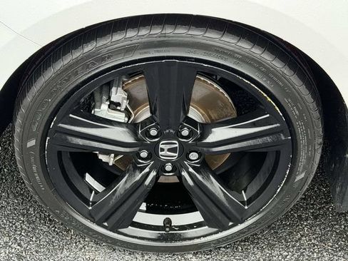 Certified 2025 Honda Accord Sport image 5
