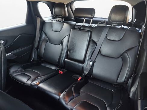 Used 2022 Jeep Cherokee Latitude Lux image 21