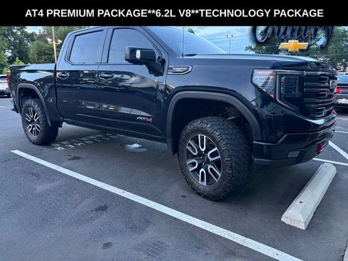 Used 2022 GMC Sierra 1500 AT4 w/ AT4 Premium Package AWD/4WD image 1