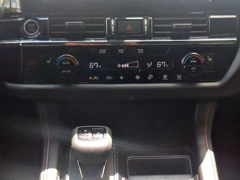 Certified 2024 Nissan Pathfinder Rock Creek AWD/4WD image 36