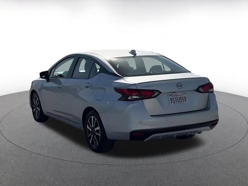 Used 2025 Nissan Versa SV FWD image 11