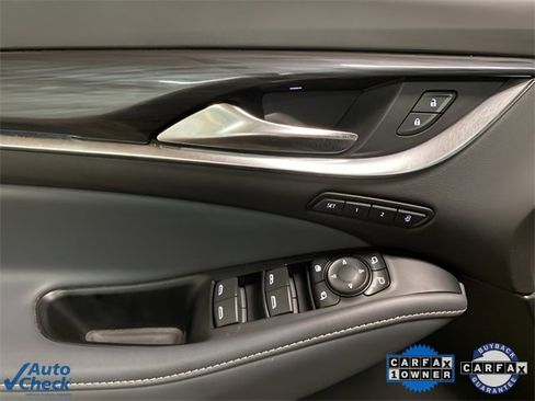 Used 2024 Buick Enclave Premium image 22