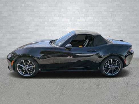 Used 2018 MAZDA MX-5 Miata Grand Touring image 8