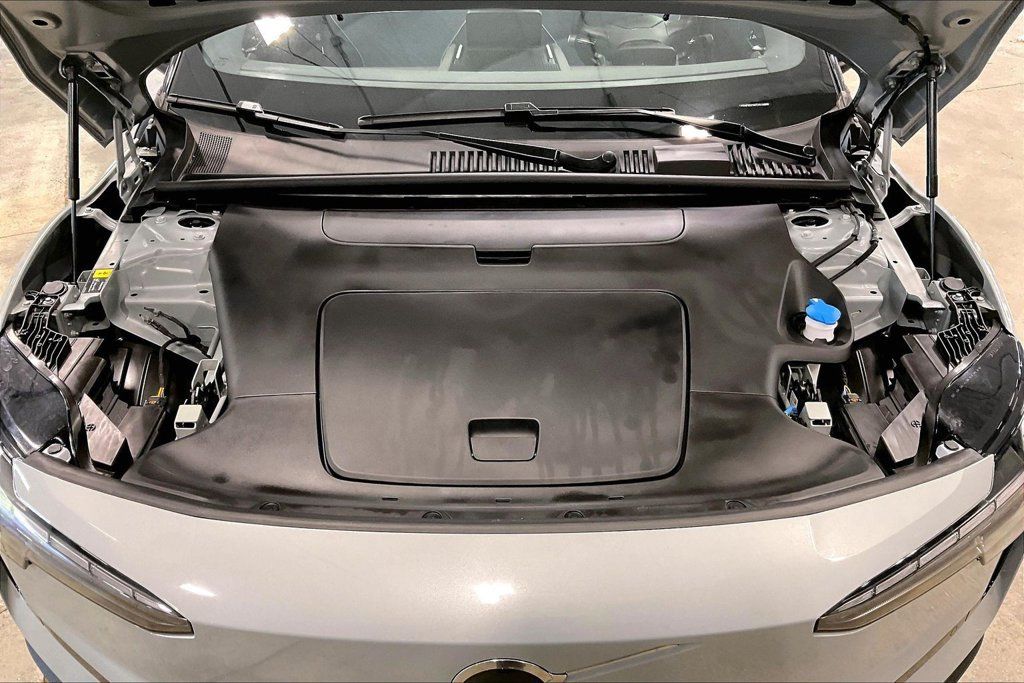 Certified 2026 Volvo EX30 Plus w/ Climate Package AWD/4WD image 30