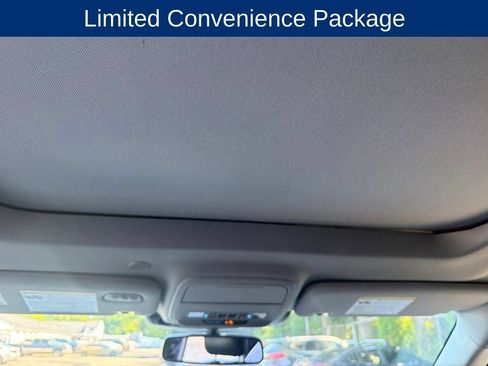 Used 2024 Ford Explorer Limited w/ Limited Technology Package AWD/4WD image 8