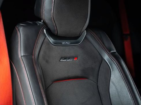 Used 2018 Chevrolet Camaro ZL1 RWD image 28