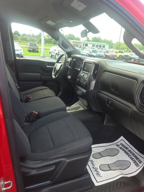 Used 2020 Chevrolet Silverado 1500 Custom w/ Custom Value Package AWD/4WD image 15