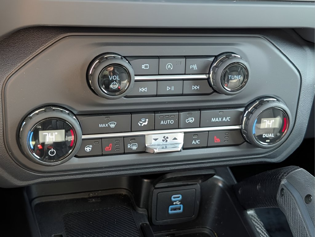 Used 2025 Ford Bronco Raptor AWD/4WD image 21