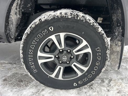 Used 2018 Toyota Tacoma 4x4 Access Cab image 6