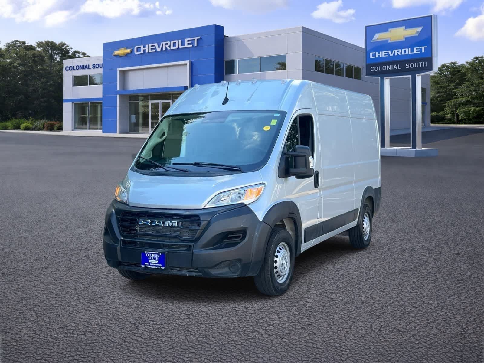 Used 2024 RAM ProMaster 2500 w/ Power Group FWD image 2