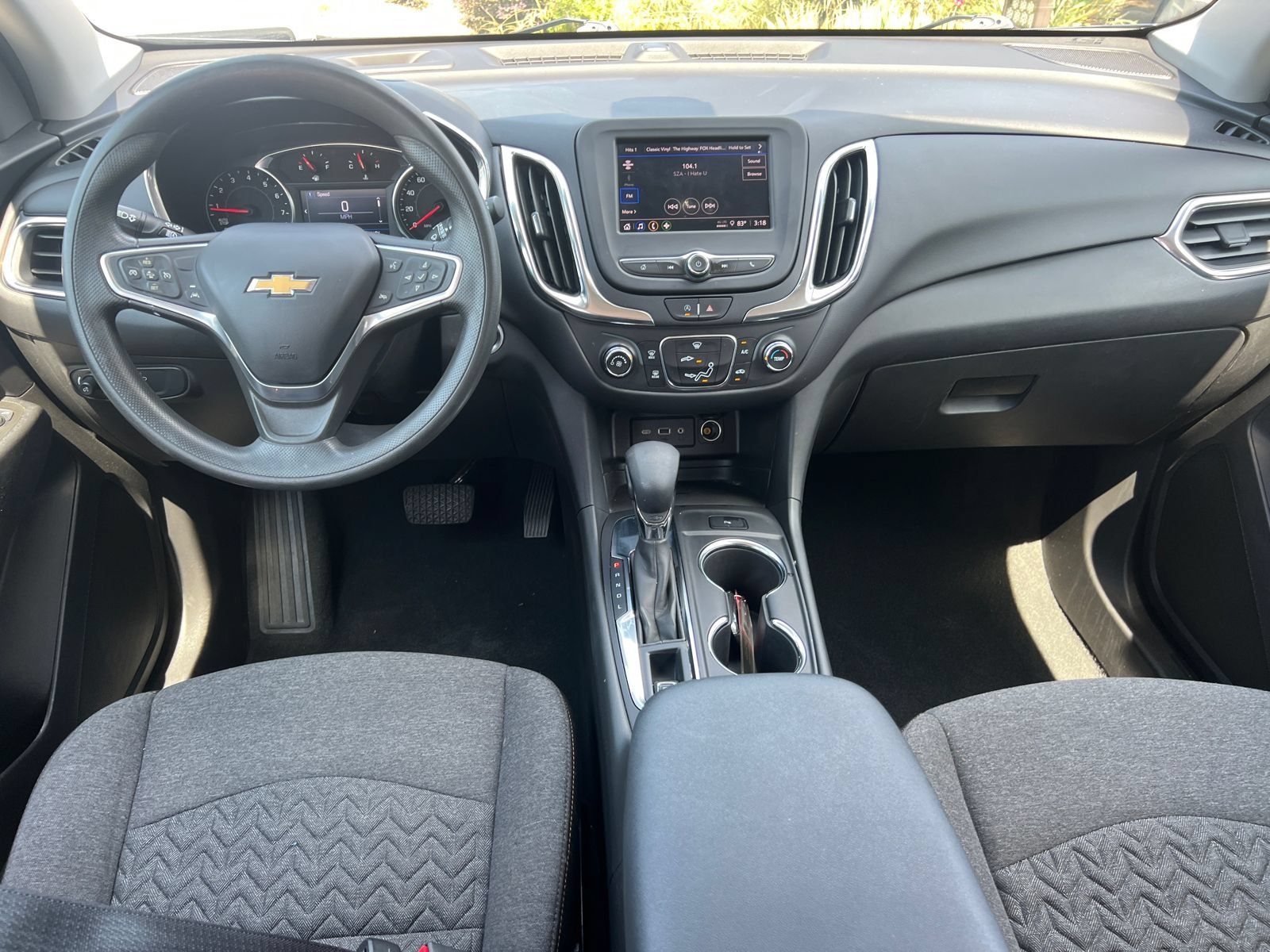 Used 2023 Chevrolet Equinox LT FWD image 24