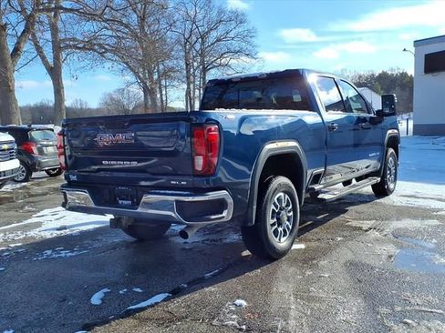 Used 2022 GMC Sierra 2500 SLE w/ SLE Value Package; image 19