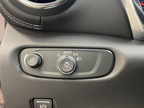 Used 2024 Chevrolet Blazer LT w/ Convenience Package image 22