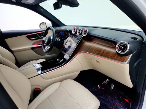 Certified 2023 Mercedes-Benz GLC 300 4MATIC image 24