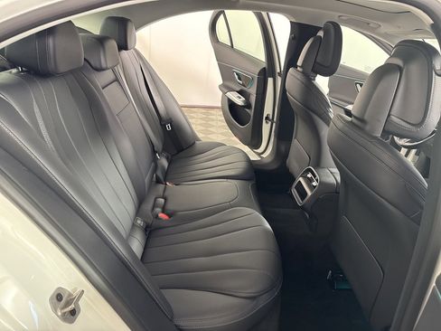 Certified 2025 Mercedes-Benz E 350 4MATIC Sedan image 23