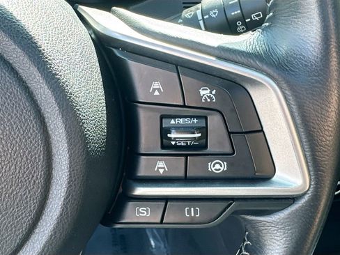 Used 2020 Subaru Forester Premium AWD/4WD image 9